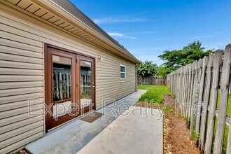 195 Hidden Creek Pkwy in Pelham, AL - Building Photo - Building Photo