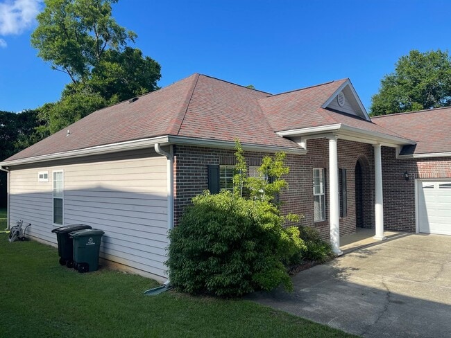 5420 Whistler Dr in Tallahassee, FL - Building Photo - Building Photo