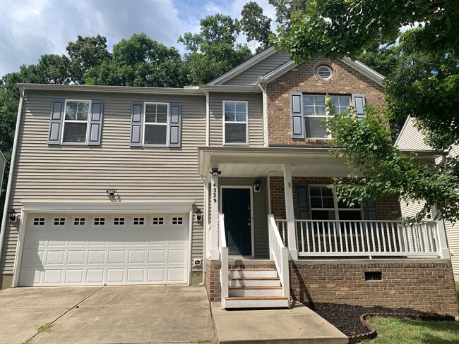 4529 Stonewall Dr