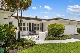 6251 NE 22nd Ave in Fort Lauderdale, FL - Building Photo - Building Photo