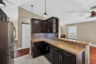 9121 Paragon Way in Boynton Beach, FL - Foto de edificio - Building Photo