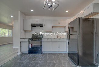 2144 Wright St in Gary, IN - Building Photo - Building Photo