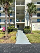 3100 Ocean Shore Blvd in Ormond Beach, FL - Building Photo