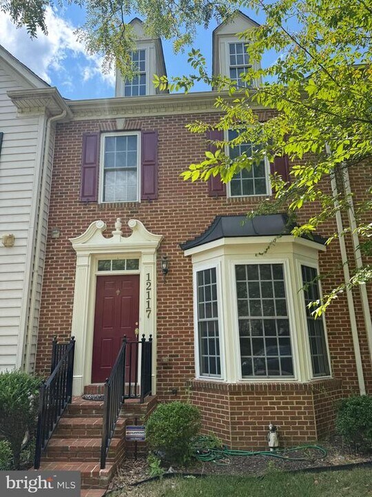 12117 Pond Pine Dr in Clarksburg, MD - Building Photo