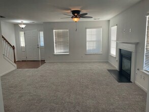 3215 Lauderdale Ln in Sumter, SC - Building Photo - Building Photo