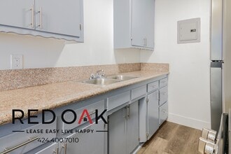 901 Centinela Ave in Inglewood, CA - Building Photo - Building Photo