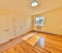 1604 Robertson Pl in Bronx, NY - Foto de edificio - Building Photo