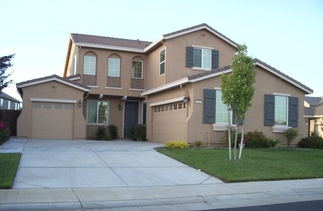 property at 7017 Rio Tamega Dr