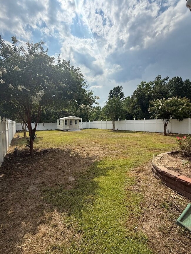 103 River Oak St in Spring Lake, NC - Building Photo - Building Photo
