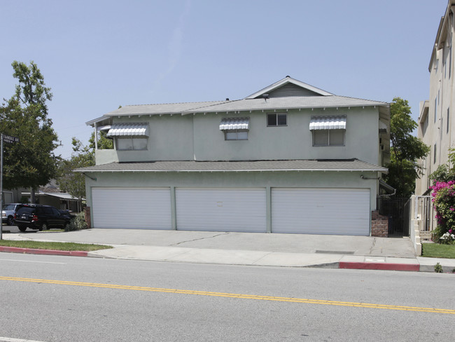 4400 Farmdale Ave in North Hollywood, CA - Building Photo - Building Photo