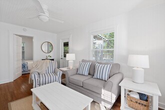 118 SE 7th Ave in Delray Beach, FL - Foto de edificio - Building Photo