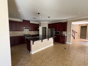 602 W Gravino Dr in Tracy, CA - Building Photo - Building Photo