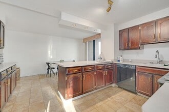 1733 Harmon Cove Tower in Secaucus, NJ - Building Photo - Building Photo