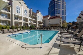 3655 Habersham Rd NE-Unit -130 in Atlanta, GA - Building Photo - Building Photo