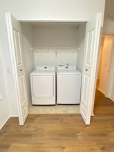 5160 Conroy Rd in Orlando, FL - Building Photo - Building Photo