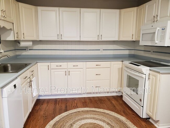 309 Webster St in Cary, NC - Building Photo - Building Photo