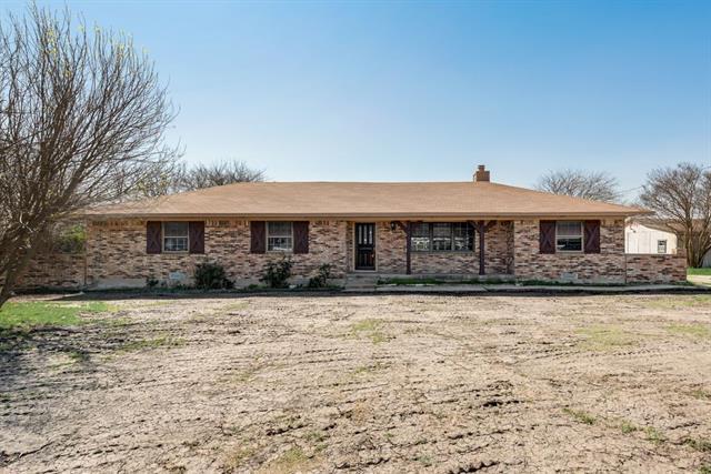 1323 Parker Rd in Wylie, TX - Building Photo