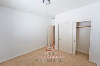 13024 Pemberley Passage Ave in Bakersfield, CA - Building Photo - Building Photo