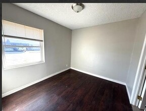 301 N Cochran St in Hobbs, NM - Building Photo - Building Photo