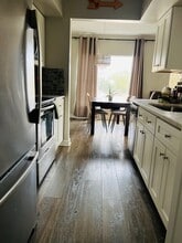 1 Biscayne Dr NW, Unit 502 in Atlanta, GA - Foto de edificio - Building Photo