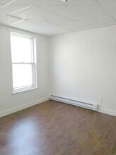 289 Chelsea St, Unit 1 in Boston, MA - Building Photo - Building Photo