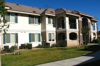 Tuscany Village in Moreno Valley, CA - Foto de edificio - Building Photo