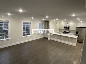 56 Cedar St, Unit 1 in Boston, MA - Building Photo - Building Photo