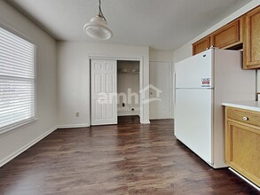 29 Park Village Ln in Greensboro, NC - Foto de edificio - Building Photo