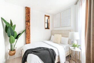 515 W 48th St in New York, NY - Building Photo - Building Photo