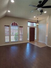 8513 Viridian Ln in Fort Worth, TX - Building Photo - Building Photo