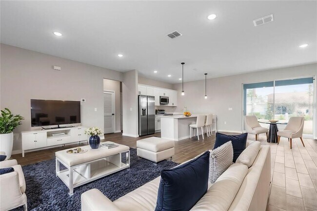 43 Whittingham Ln in Palm Coast, FL - Building Photo - Building Photo