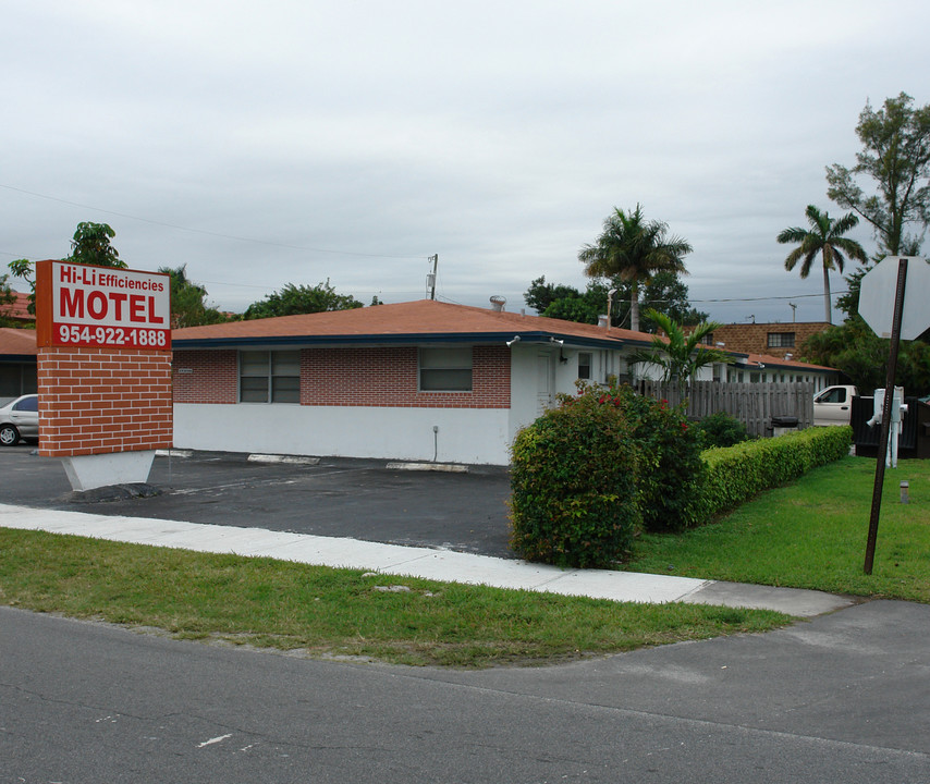 32 SE 2nd Ave in Dania, FL - Building Photo