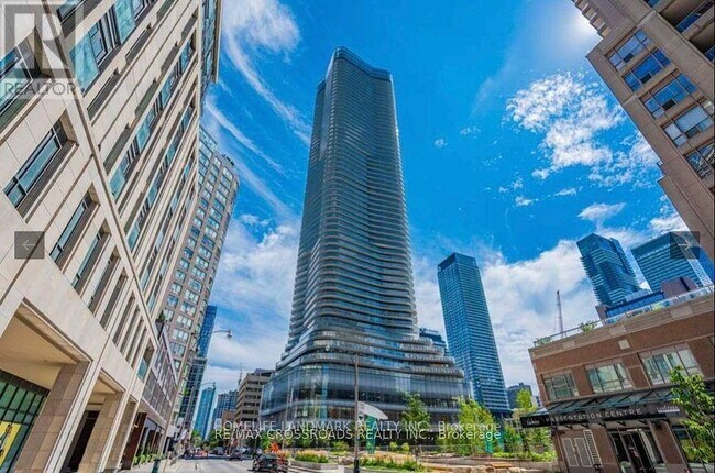11-4911 Wellesley St W in Toronto, ON - Building Photo - Building Photo