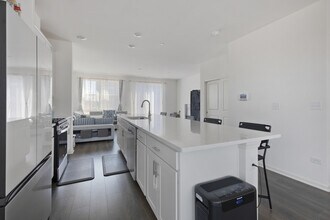 2251 Parkside Dr in Schaumburg, IL - Building Photo - Building Photo