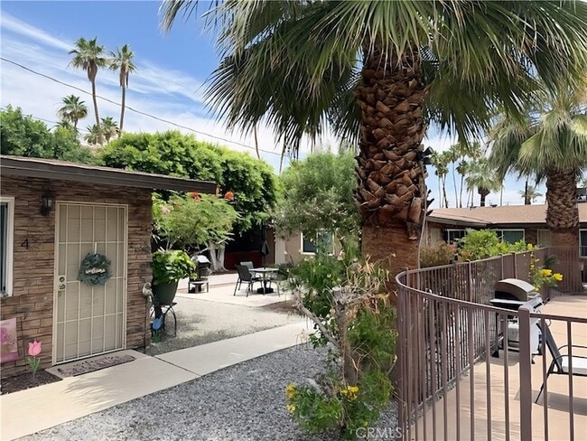 74402 Abronia Trail, Unit G in Palm Desert, CA - Building Photo - Building Photo