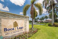 8334 Cypress Ln in Boca Raton, FL - Foto de edificio - Building Photo