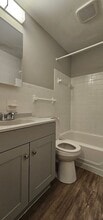 153 North Dixie Drive in Vandalia, OH - Foto de edificio - Building Photo