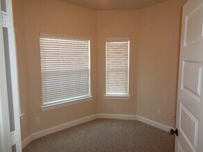 106 Hillandale Ct in Magnolia, TX - Building Photo - Building Photo