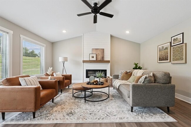 519 Meadows Ct in Polk City, IA - Building Photo - Building Photo