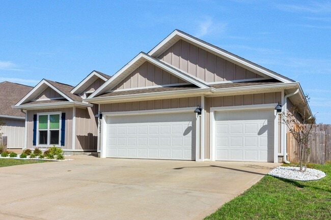 6352 Forest Bay Ave in Gulf Breeze, FL - Building Photo - Building Photo