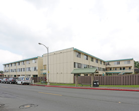 Nani Koolau in Kaneohe, HI - Foto de edificio - Building Photo