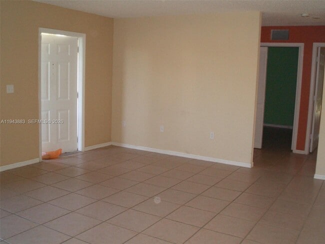 25863 SW 128th Ct in Homestead, FL - Building Photo - Building Photo