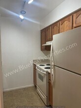 1600 N Wilmot Rd in Tucson, AZ - Foto de edificio - Building Photo