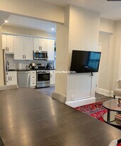 1520 Tremont St, Unit 3 Apartamentos