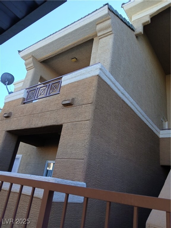 property at 8070 W Russell Rd