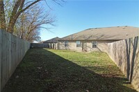 241 Sage St in Centerton, AR - Foto de edificio - Building Photo