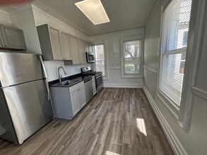 71 Dickerman St in New Haven, CT - Building Photo - Building Photo