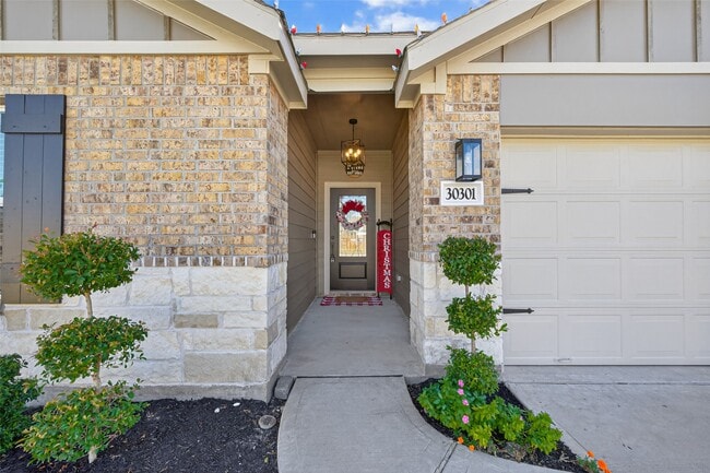 30301 Kingston Heath Dr in Cleveland, TX - Building Photo - Building Photo