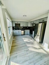 2021 Farnham Ct in Schaumburg, IL - Building Photo - Building Photo