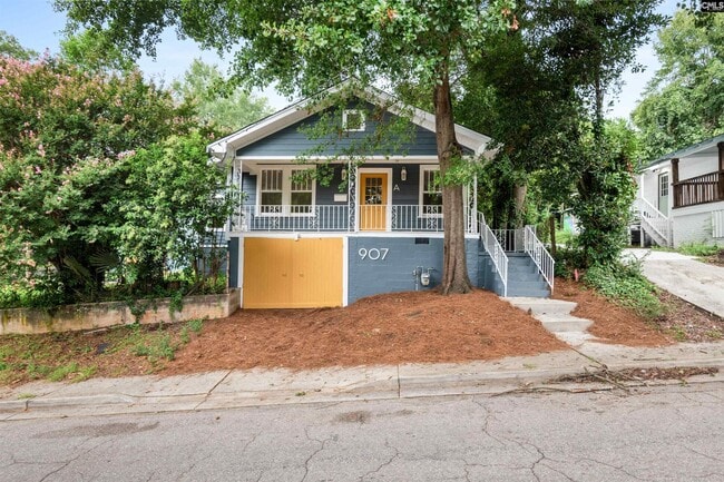 property at 907 Beaufort St